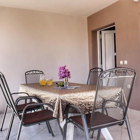 Apartment Marijana Vir Exterior photo