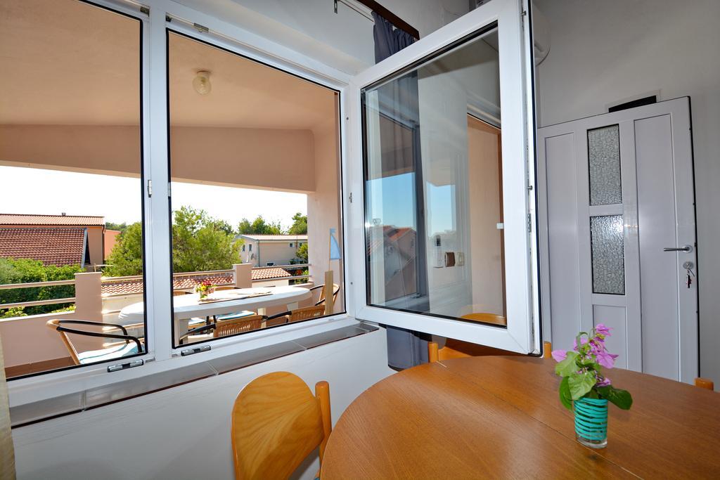 Apartment Marijana Vir Exterior photo