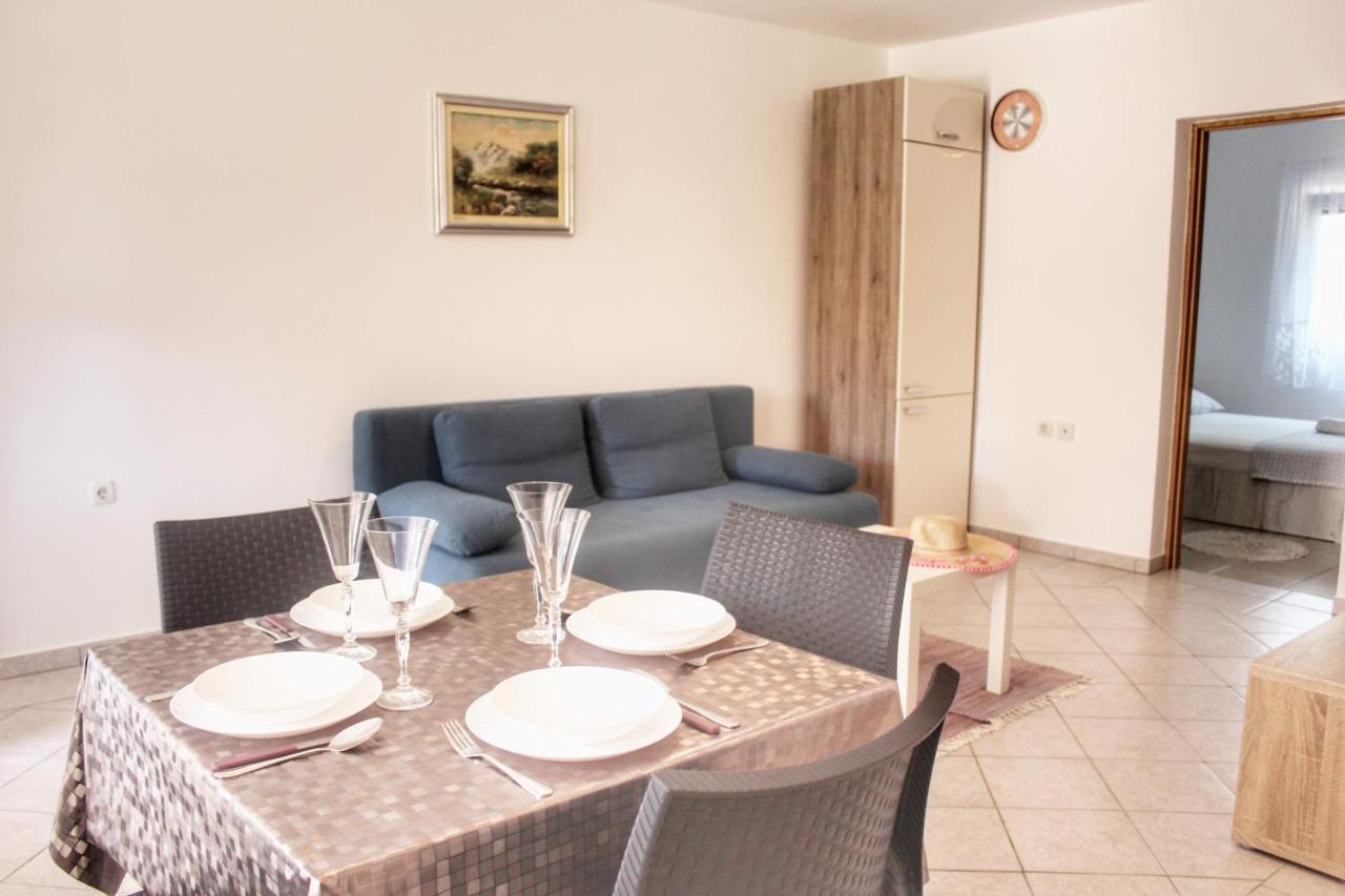 Apartment Marijana Vir Exterior photo